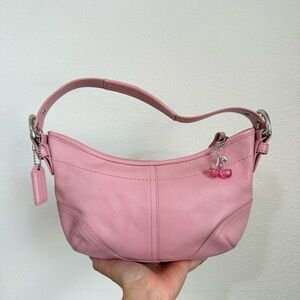 Vintage Coach hobo light pink